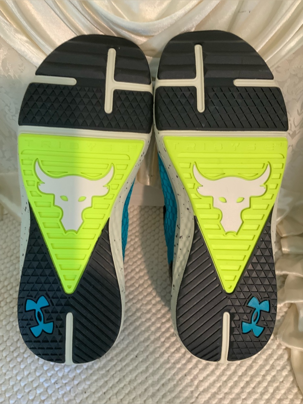 UNDER ARMOUR - Picture 7 of 7